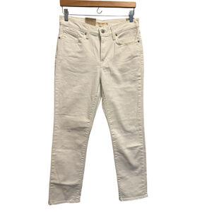 Levi’s Classic Jeans Straight Leg Women’s White Size 8 Medium Or 29 X 30 NWT